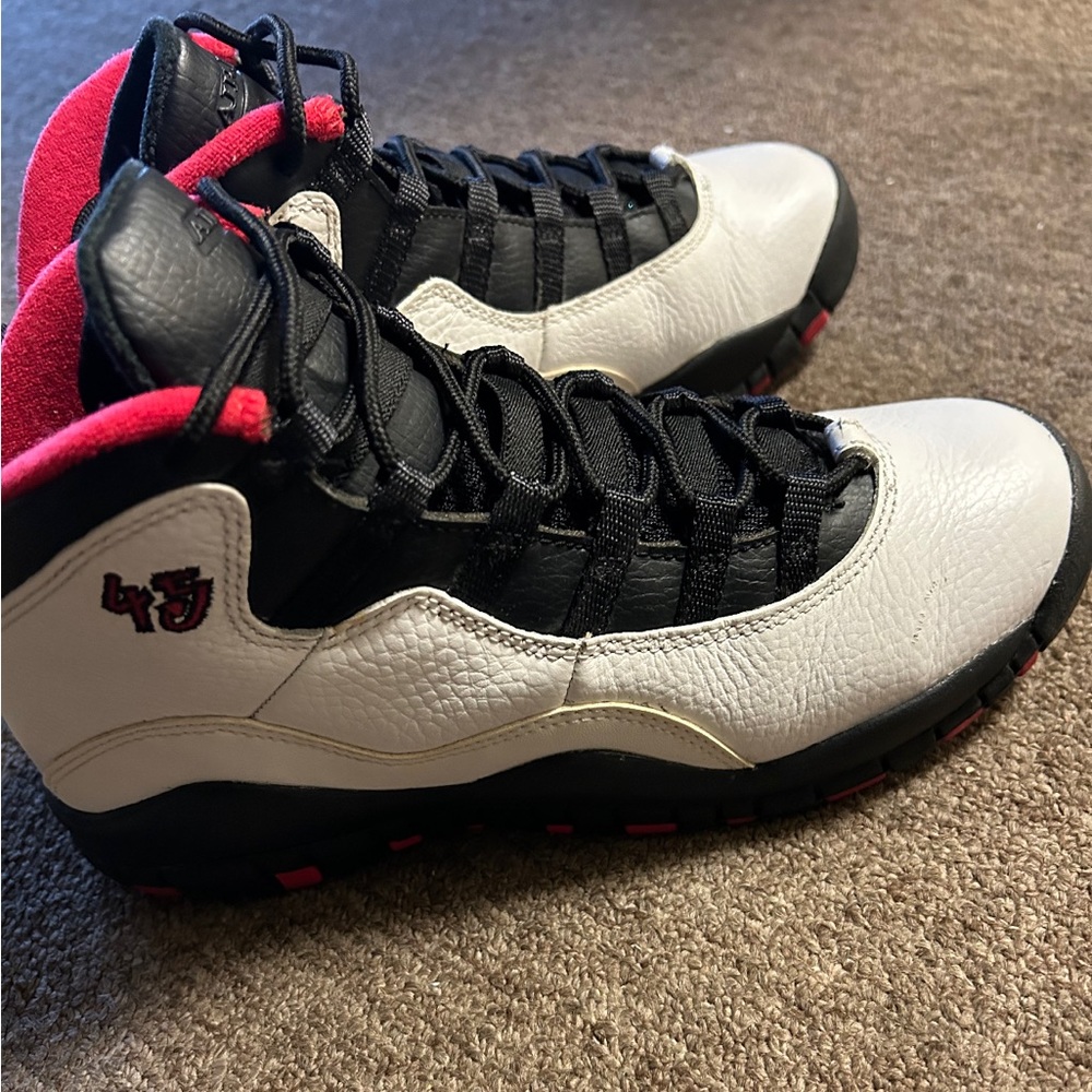 Chicago 10 Jordan’s